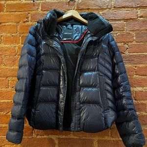 Women’s Marmot Navy Puffer Jacket w/ Hood  - Size: Small